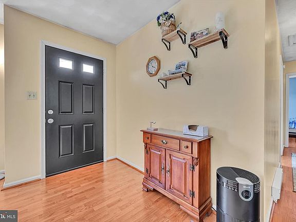 3rd image of 246 Fonderwhite Rd