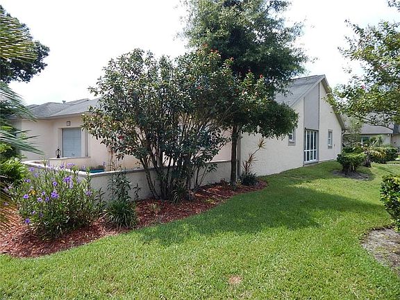 2nd image of 284 Buckingham Pl