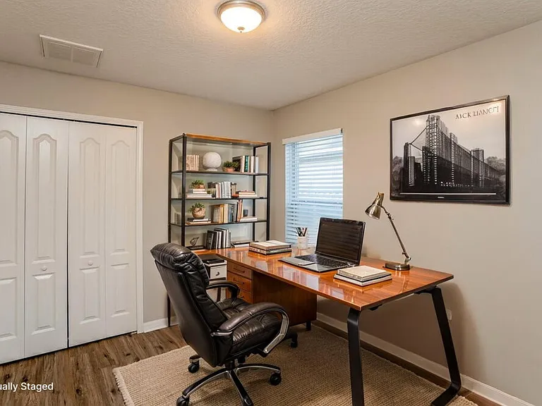 1010 Cristelle Jean Dr — Photo 16