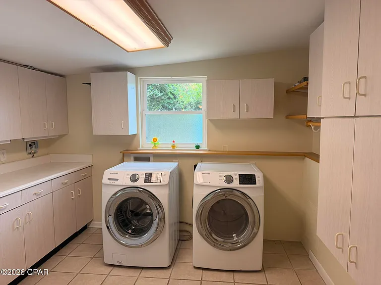 215 Woodlawn Dr — Photo 23