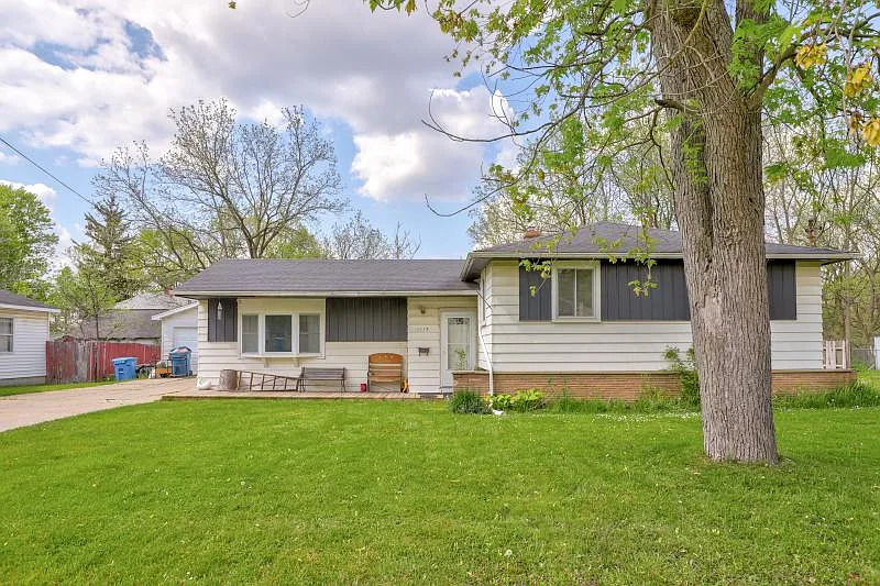 1115 Maginn Ct photo 1