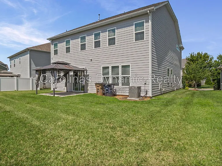1106 Cigar Ln — Photo 35
