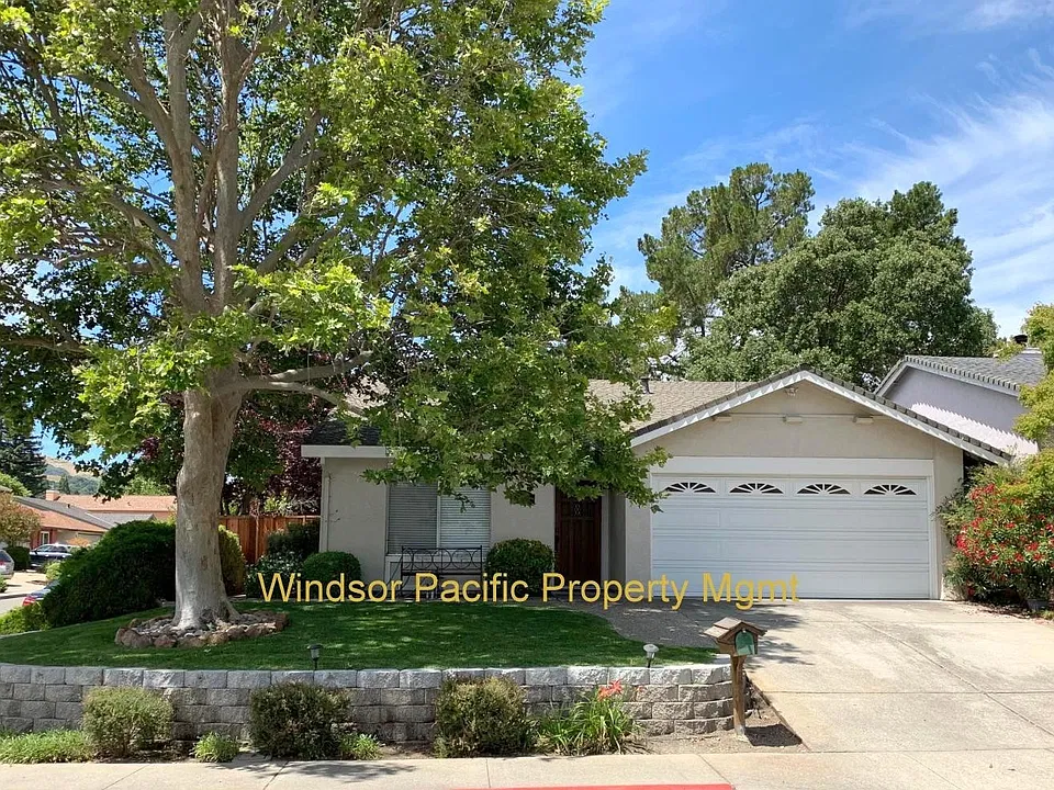 2684 Twin Creeks Dr