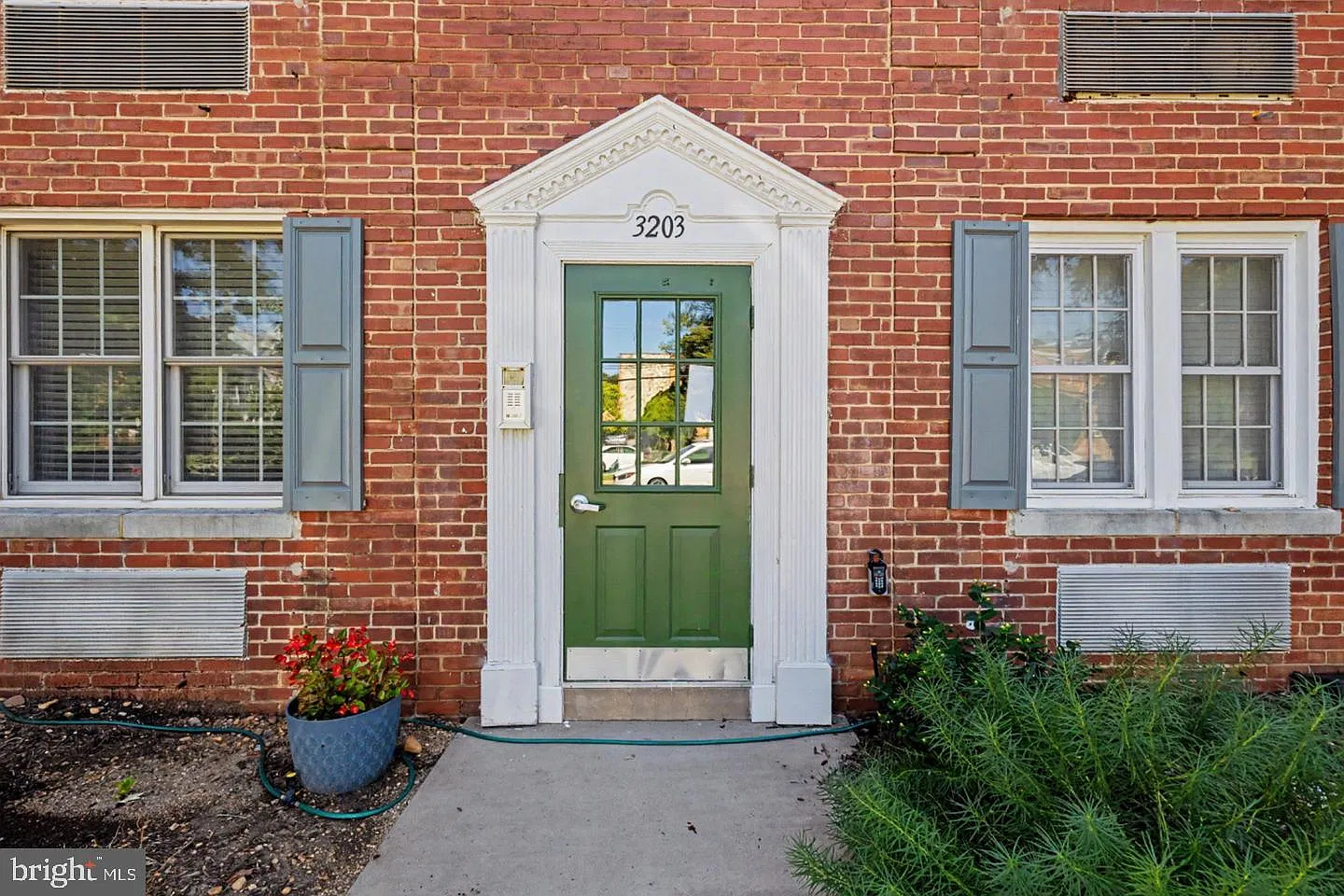 Auburn Village — Photo 3