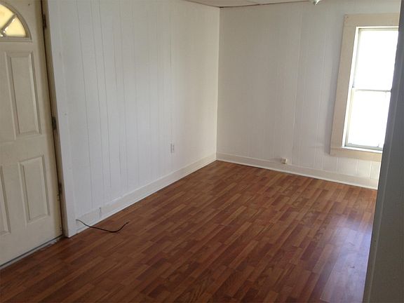 2nd image of 389-391 Water St