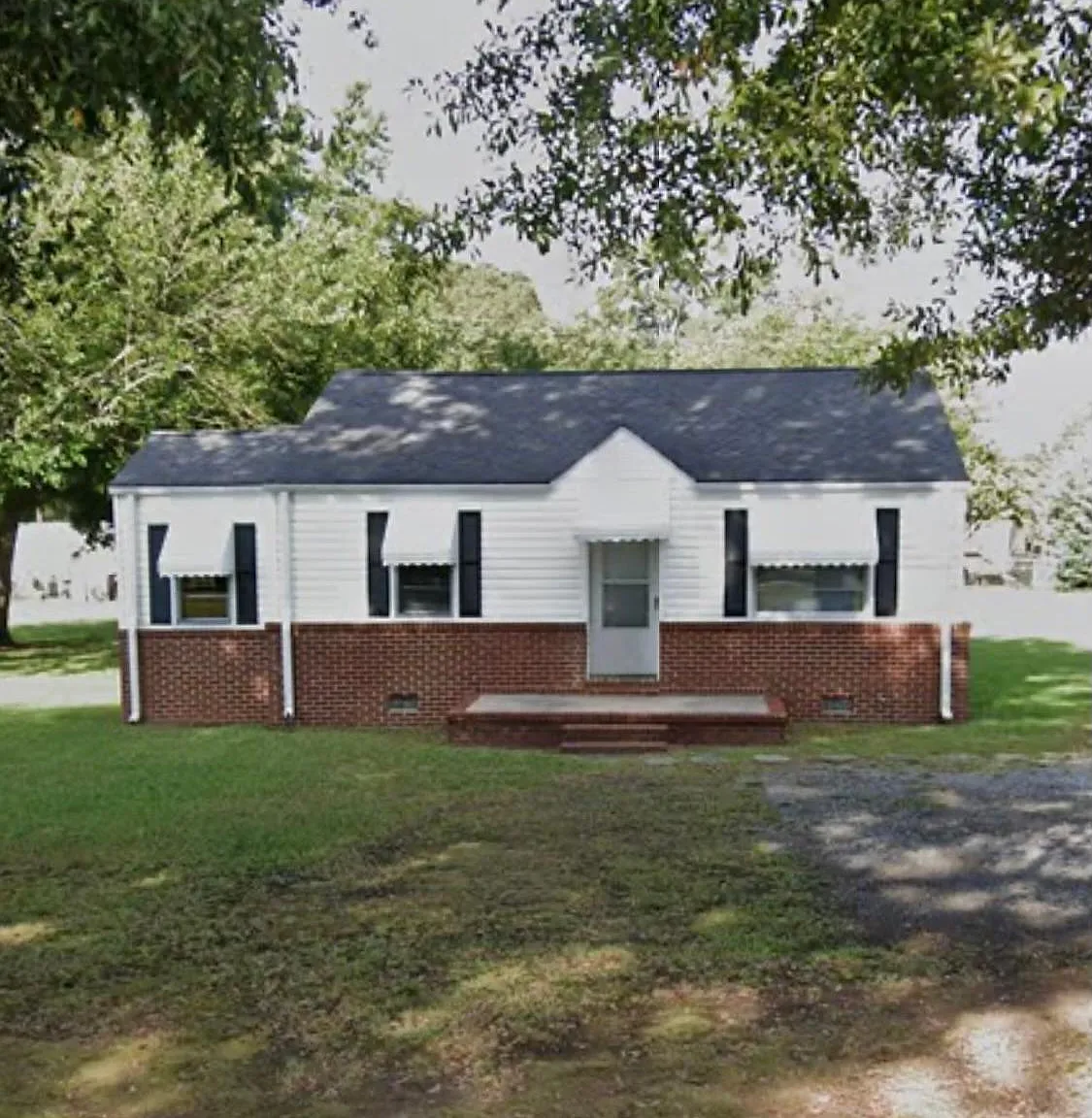 302 Forestview St — Photo 1