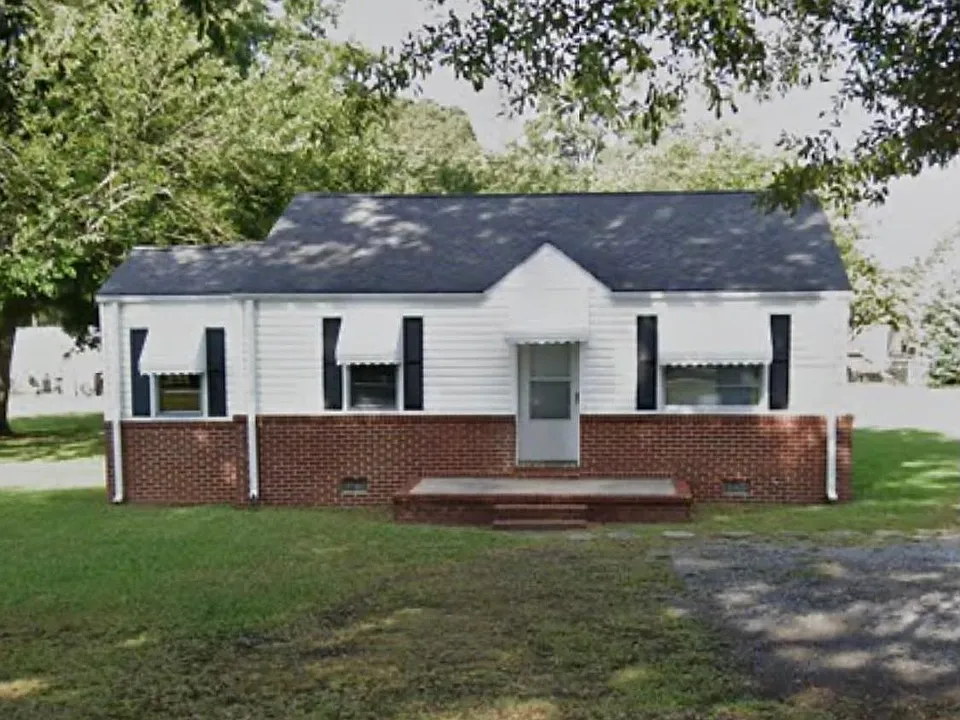 302 Forestview St