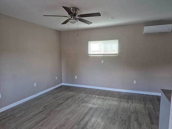 3rd image of 12691 Abbott St