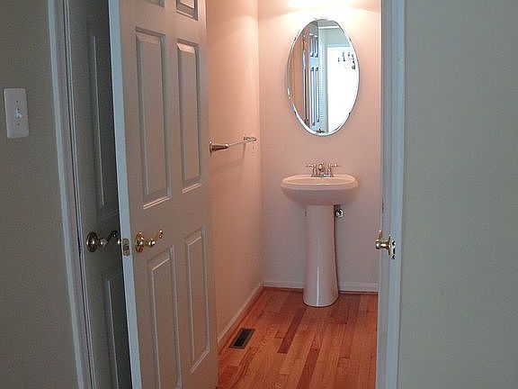 2nd image of 319 McNair Dr