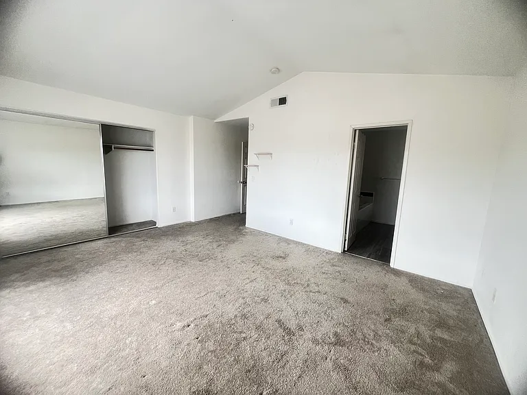 9250 Longridge Way — Photo 17