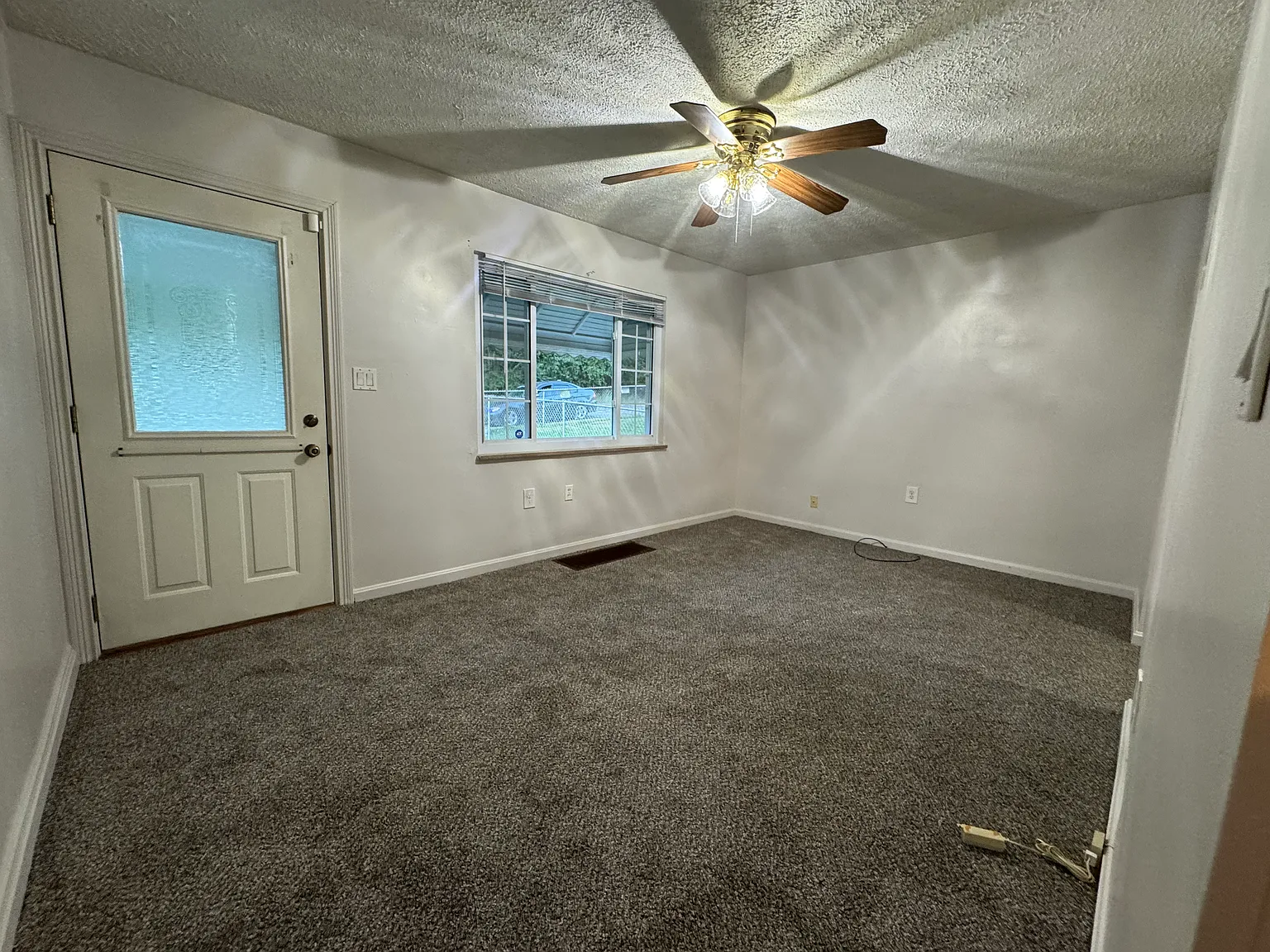 2 bed, 616 sqft, $1,250 — Photo 3