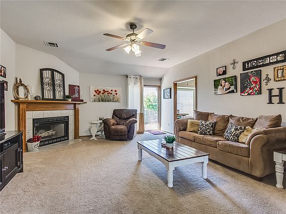 3rd image of 2304 Alex Plaza Dr