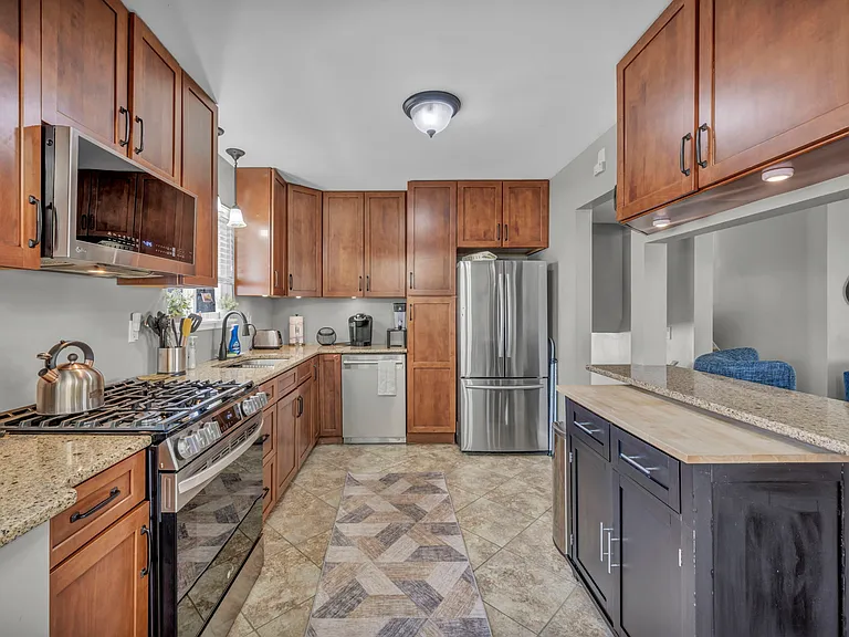 1237 Giesse Dr — Photo 9