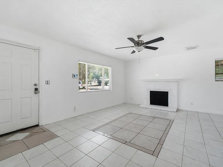 44338 23rd St W — Photo 3