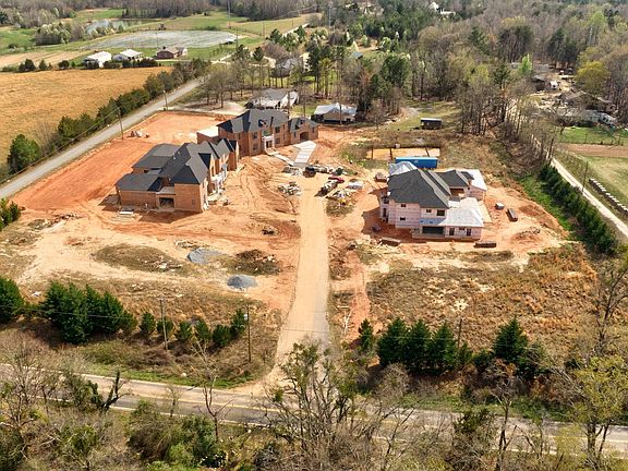 3rd image of 704 Prime Way