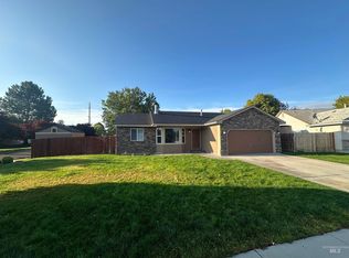 7685 Arlington Dr, Nampa, ID 83687