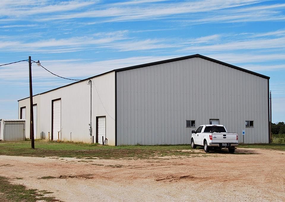 1st image of 966 Us Highway 77 N