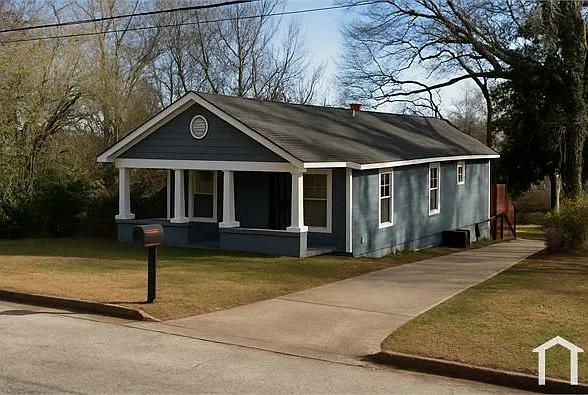 208 Fletcher St SW