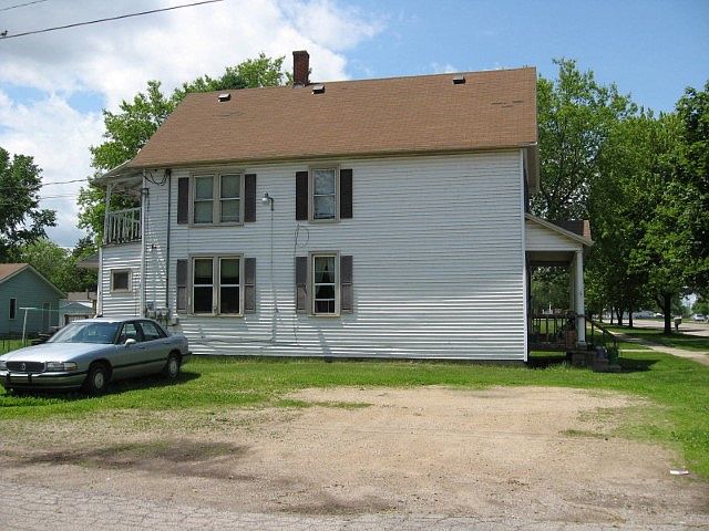 2nd image of 403 Water St