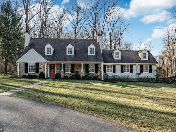 2223 White Horse Rd, Berwyn, PA 19312