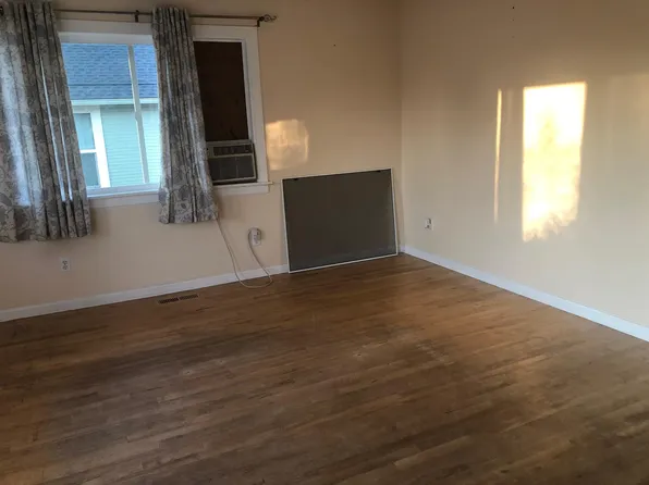 234 N 6th St, Saint Helens, OR 97051