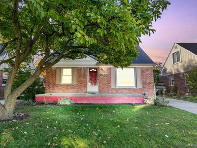 33561 Forest St, Wayne, MI, 48184