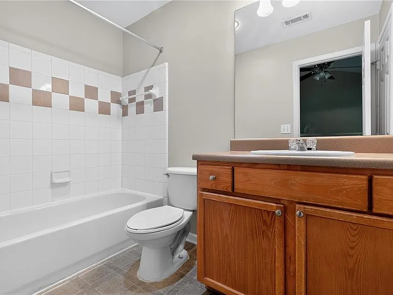 2161 Del Lago Cir NW — Photo 8