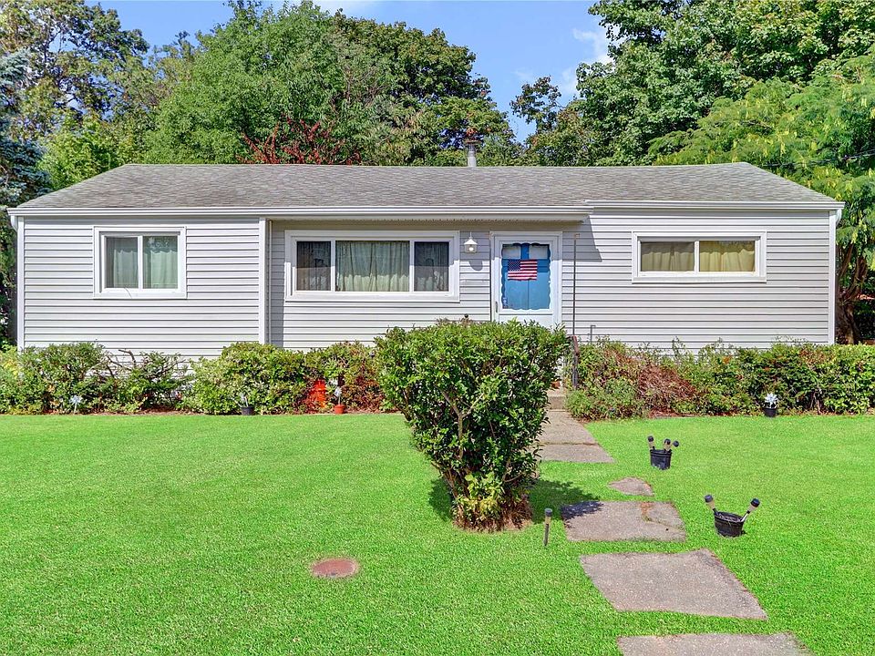 39 19th Avenue, Bay Shore, NY 11706 Zillow