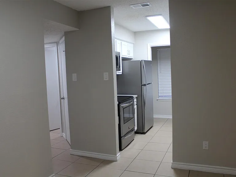 1122 Brenda Ln #A — Photo 3