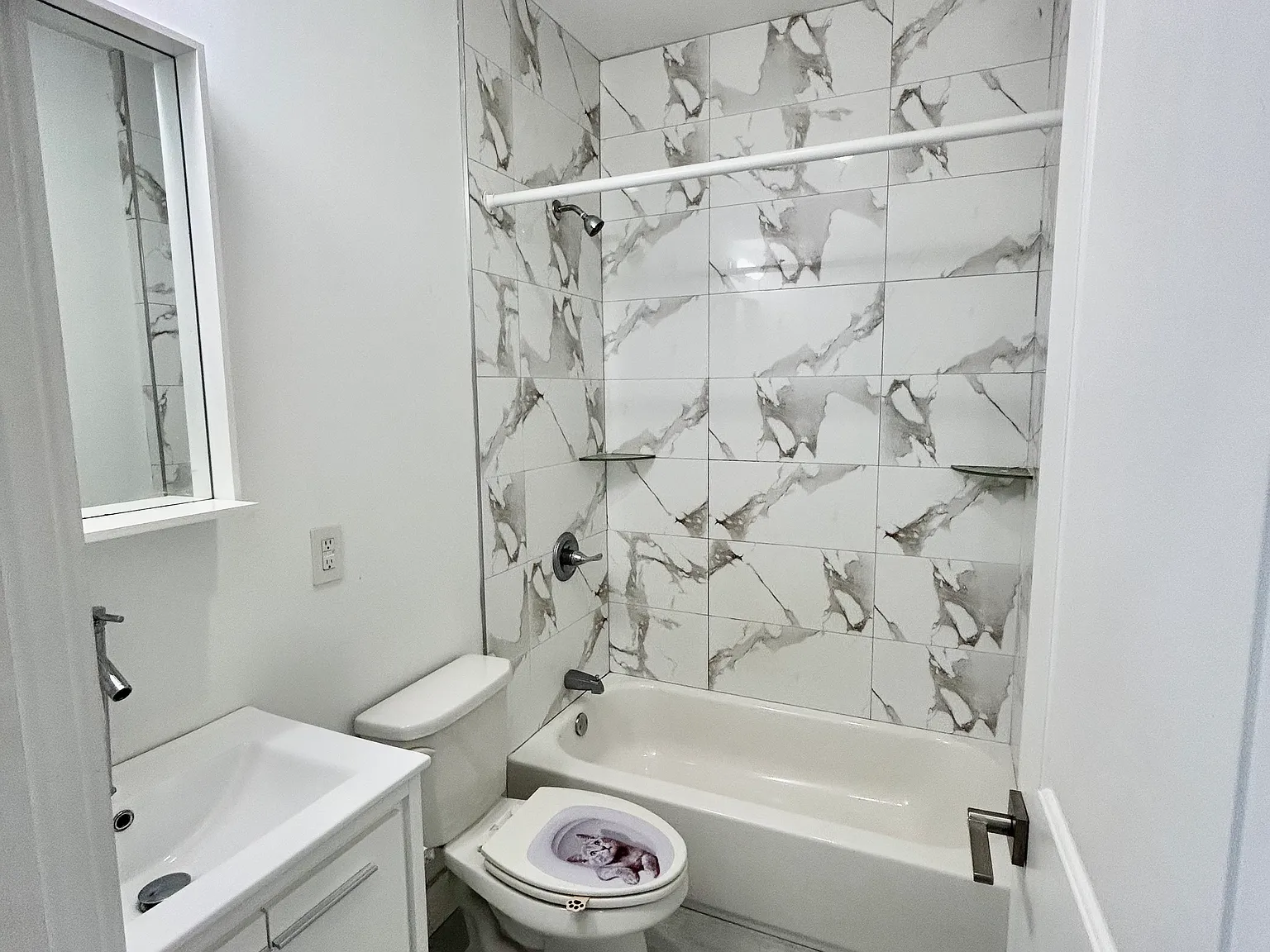 2 bed, 750 sqft, $1,450 — Photo 3
