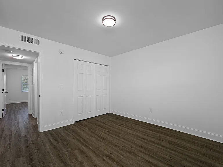 KC Flats Apartments — Photo 82