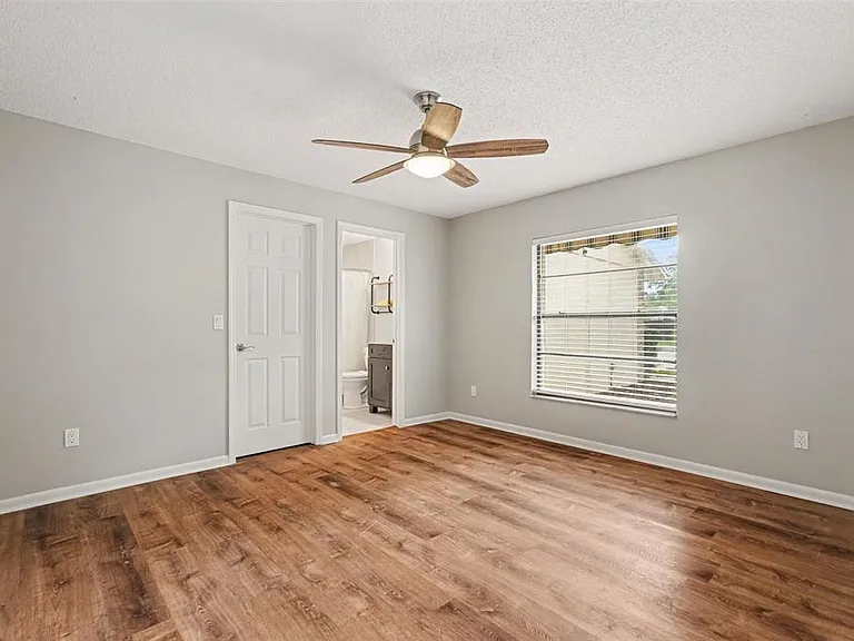 17703 Cranbrook Dr — Photo 13