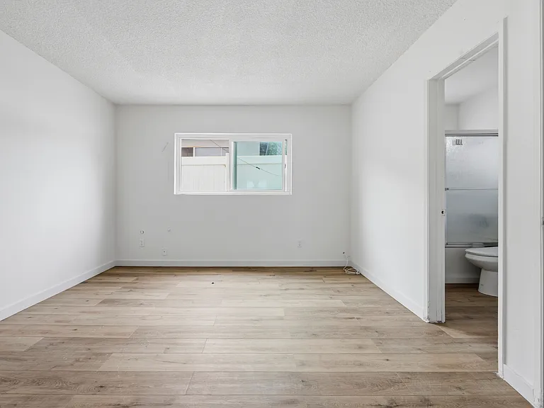 3877 Menlo Ave #1 — Photo 8