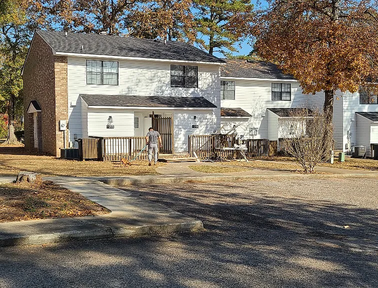 225 Lecompte Ave #227 — Photo 22