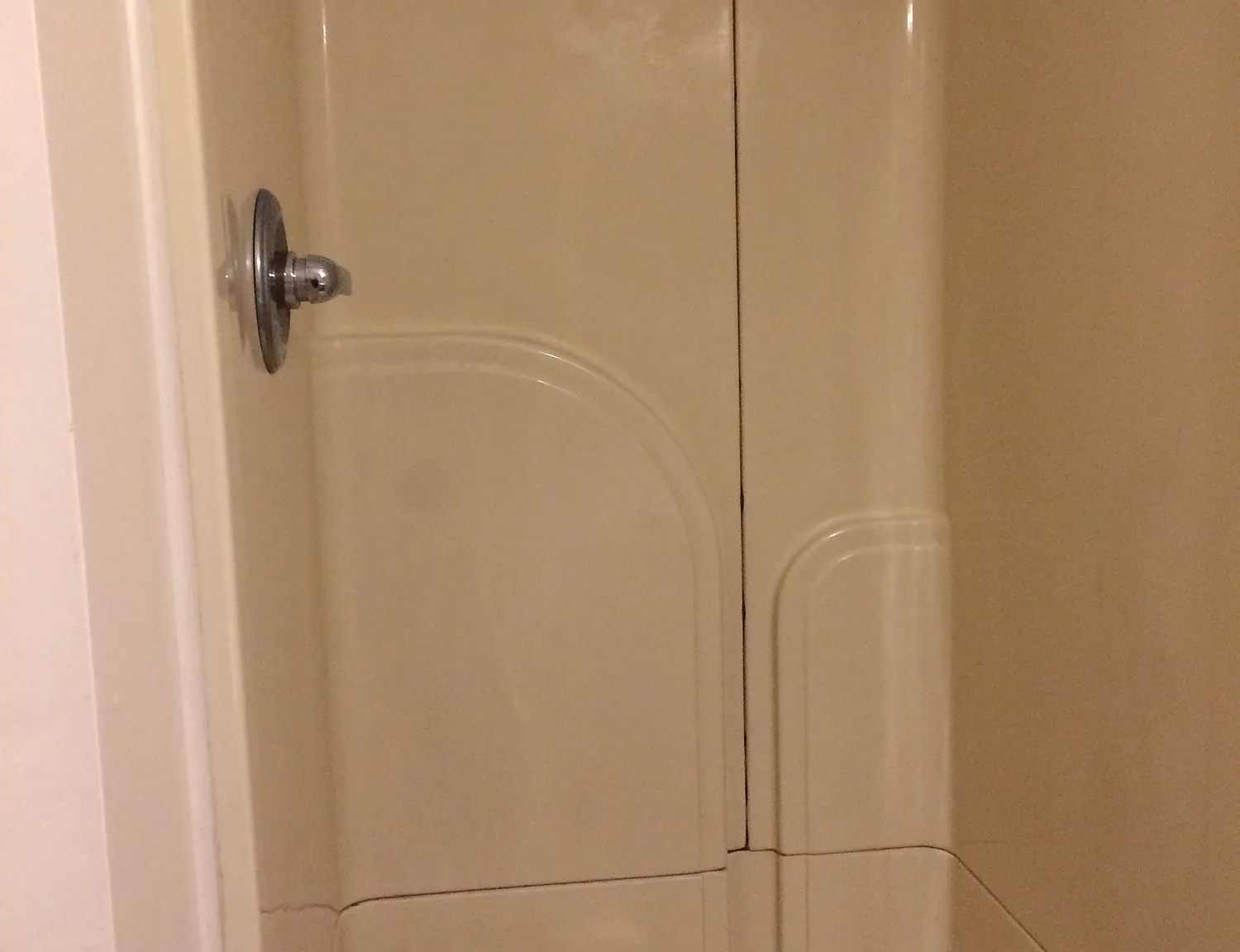 Three Bed Apt, Downtown Ithaca ($2,000/ avail from Sept-2026) — Photo 4