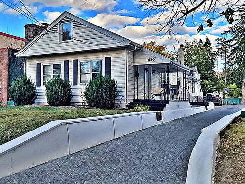 1656 Pennington Rd Photo 1