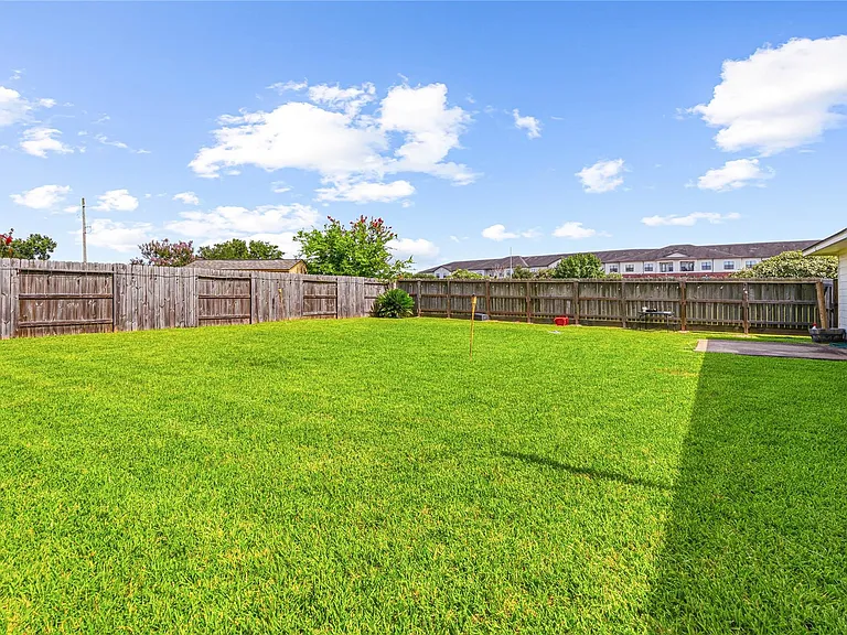 13515 Gospel Way — Photo 29