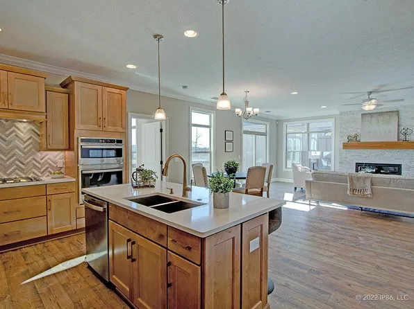 1431 Orchard Ct, Hastings, MN 55033