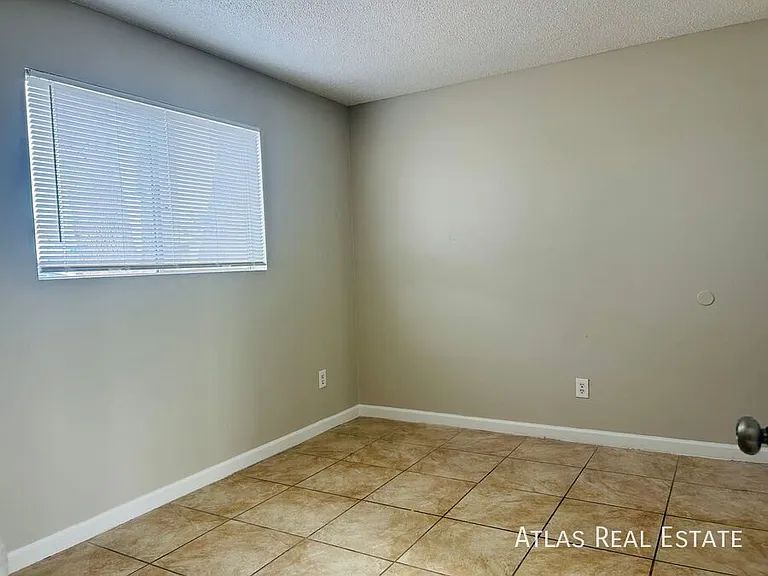 755 E Millett Ave #A — Photo 4