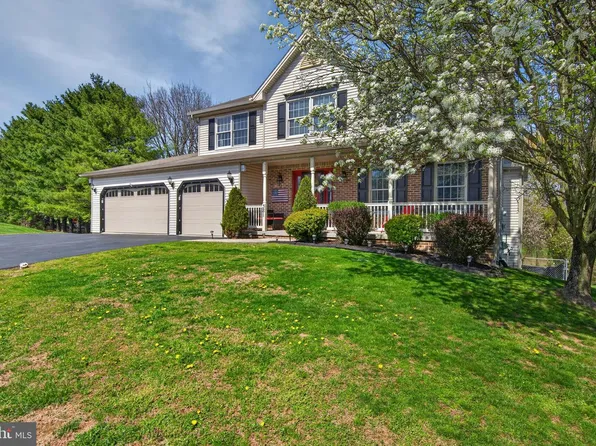 381 Benyou Ln, New Cumberland, PA 17070