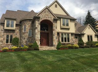 3209 Sulgrave Rd, Beachwood, OH 44122