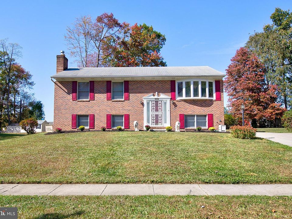 1st image of 828 Flintlock Dr