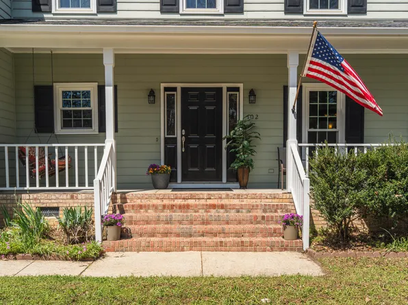 102 Settlers Mill Ln, Durham, NC 27713