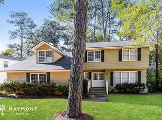 300 Stratford Dr, Summerville, SC 29485
