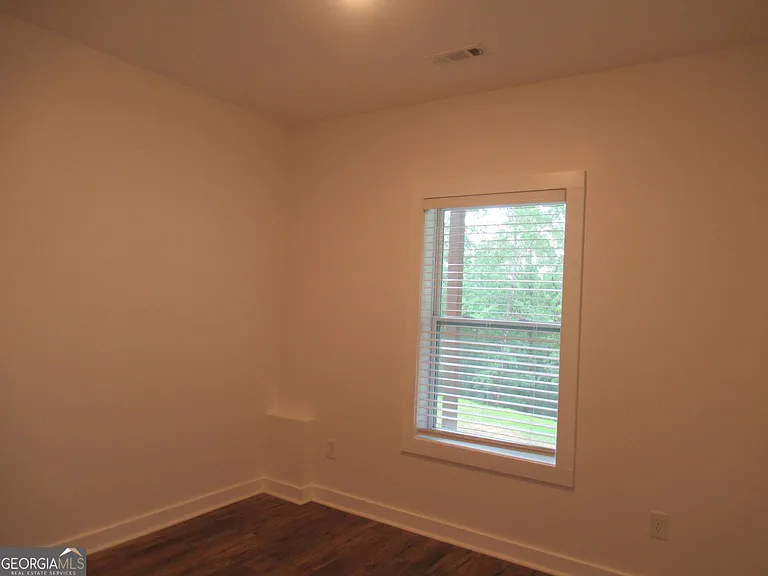 765 Old Kerns Rd — Photo 36