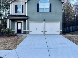 7522 Springbox Dr, Fairburn, GA 30213