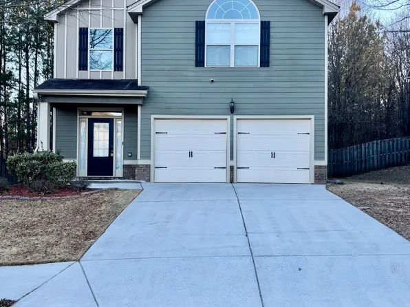 7522 Springbox Dr, Fairburn, GA 30213