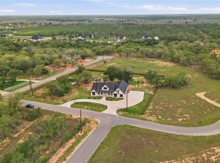 1 Post Oak St, Gonzales, TX 78629