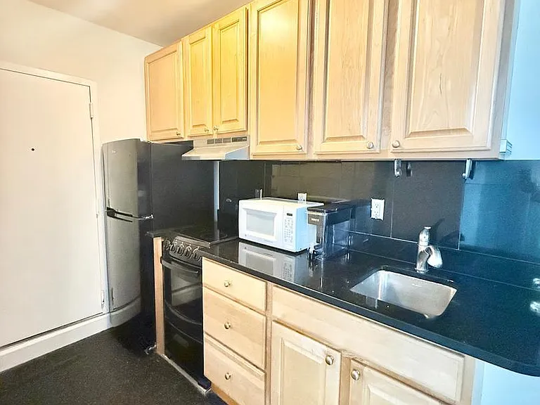 1307 Prince St #B — Photo 9