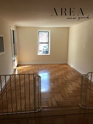 Rented by Area New York | media 7